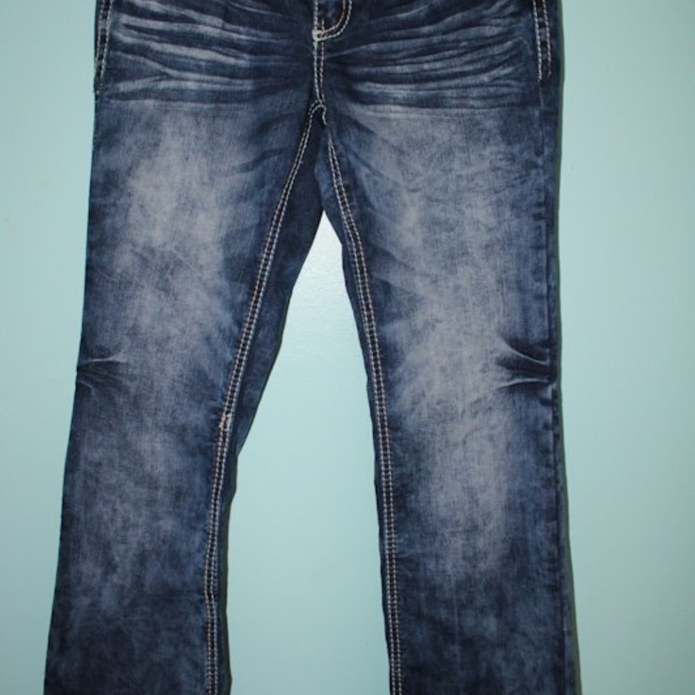 Ariya Jeans
